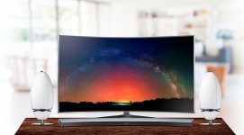 Tivi màn hình cong UHD