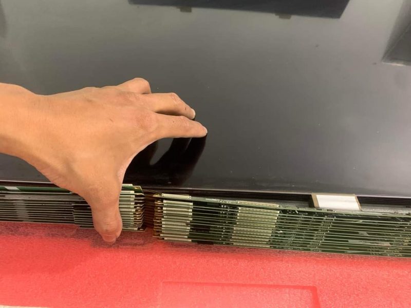 Thay màn hình tivi samsung