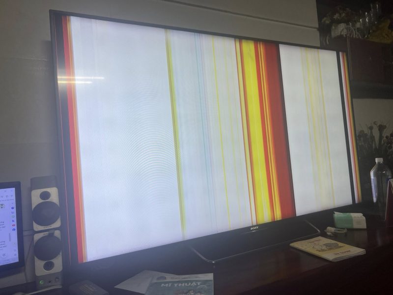 Thay màn hình tivi samsung - lg - sony tận nhà