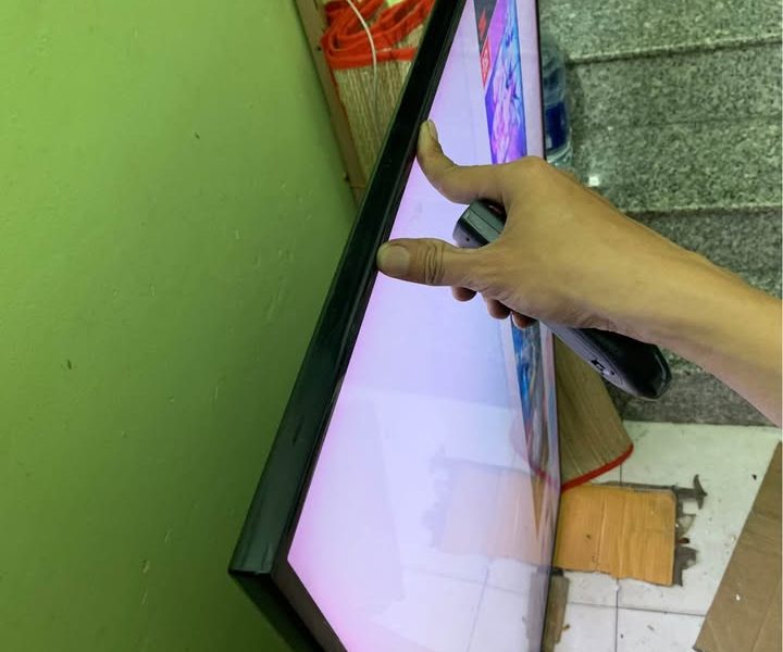 Thay màn hình tivi lg samsung lg tận nhà